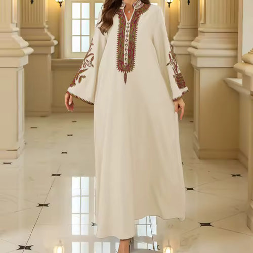 Abaya Femme avec Motif Élégant – Coupe Fluide et Raffinée