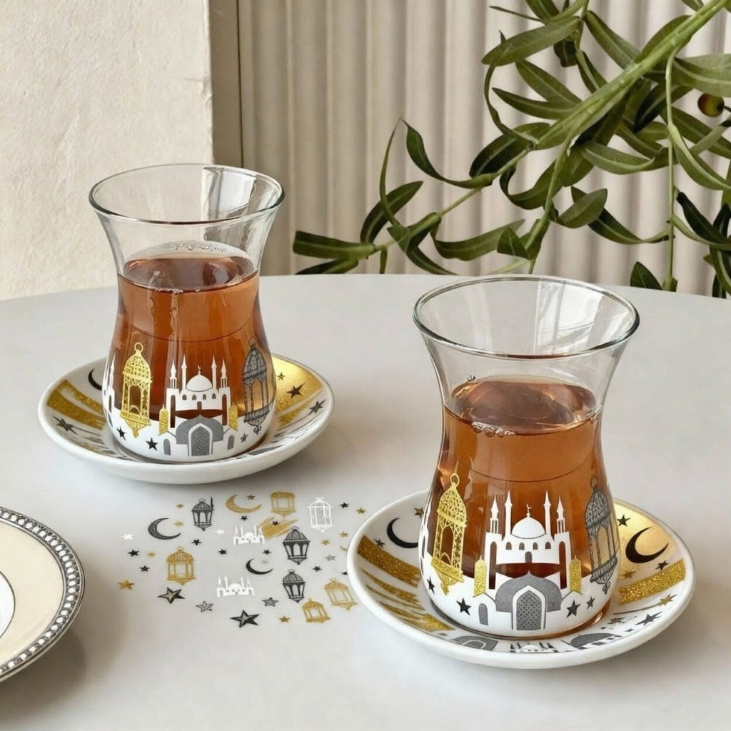 Set de Tasses à Thé Orientales avec Soucoupes – Motifs Ramadan Dorés