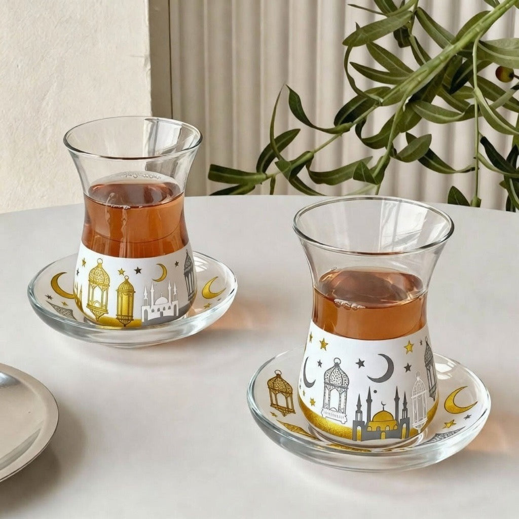 Set de Tasses à Thé Orientales avec Soucoupes – Motifs Ramadan Dorés