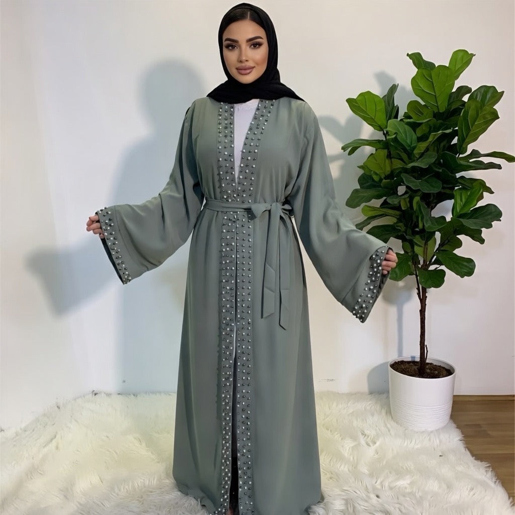 Abaya Femme Perlée avec Ouverture Frontale et Ruban à Nouer – Élégance Raffinée