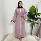 Abaya Femme Perlée avec Ouverture Frontale et Ruban à Nouer – Élégance Raffinée