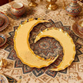 Plateau Décoratif en Forme de Lune Dorée – Décoration Ramadan Élégante